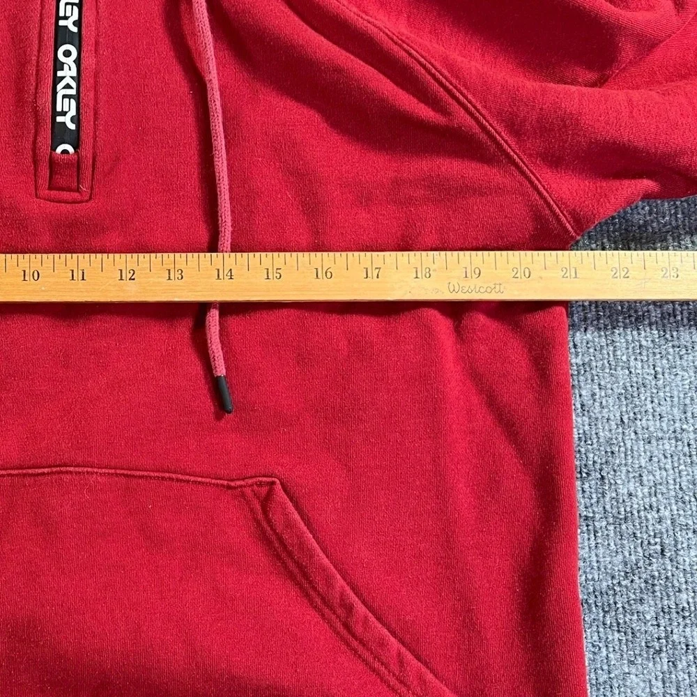 Oakley Hoodie Mens Large Red Quarter‎ Zip Custom Fit Raglan Sleeve Sweatshirt